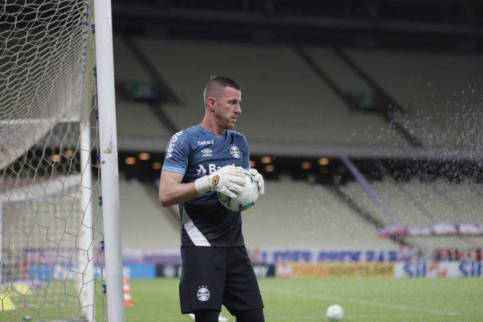 Paulo Victor e Vanderson testam positivo para Covid-19 e desfalcam o Grêmio na Libertadores