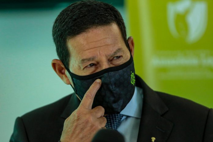 Na véspera da Cúpula do Clima, Mourão diz que Brasil não deve se comportar como ‘mendigo’