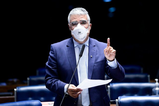 Constantino: ‘Tem que fazer uma investigação mais ampla, senão é pura sacanagem’