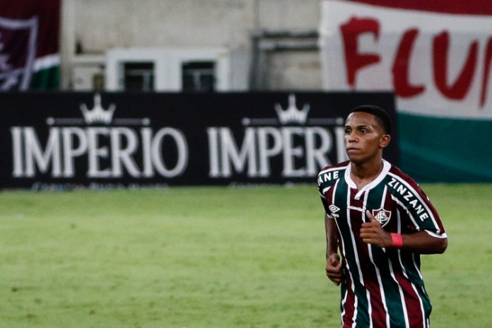 Manchester City anuncia a contratação de Kayky, do Fluminense