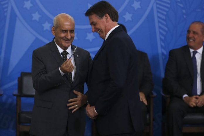 Governo Bolsonaro prepara estratégia de defesa contra 23 acusações na CPI da Covid-19