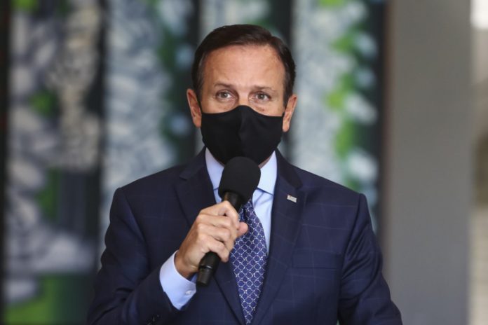 Governo de SP cria Bolsa do Povo, que amplia programas sociais e busca atingir 500 mil pessoas