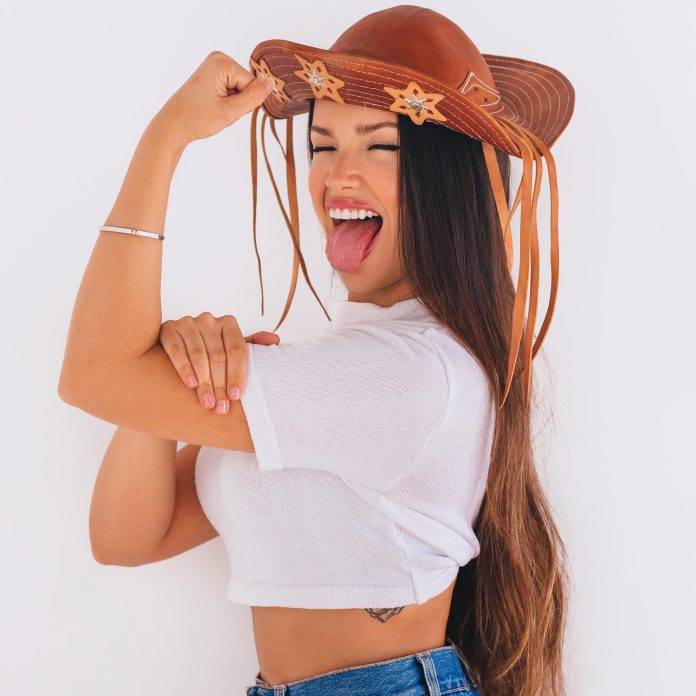 Deputados da Paraíba aprovam mais alta honraria da Assembleia Legislativa a Juliette, do BBB21