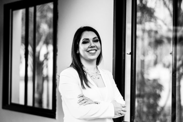 Lilian Caires deixou carreira no RH para fundar empresa que empodera executivas e empreendedoras