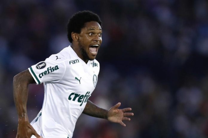 CBF libera e Luiz Adriano pode reforçar o Palmeiras na Supercopa do Brasil