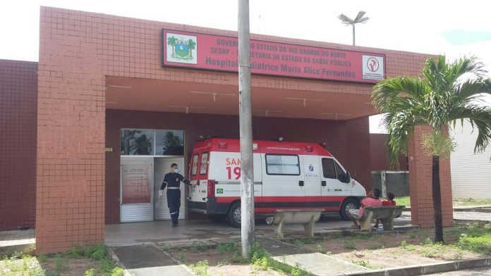 Criminosos furtam cabos e deixam hospital pediátrico sem telefones em Natal