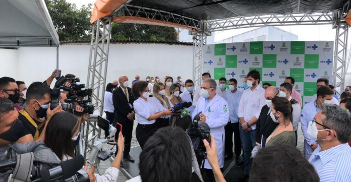 Ministro da Saúde, Marcelo Queiroga, visita unidades de saúde de Campina Grande