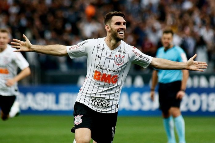 ‘Eu errei ao escolher o Corinthians, me deve um monte”, desabafa Boselli