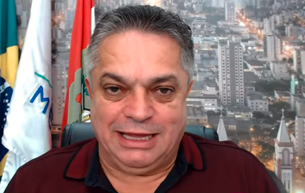 Prefeito de Chapecó: ‘Satanizar tratamento precoce está mais para golpe político do que salvar vidas’