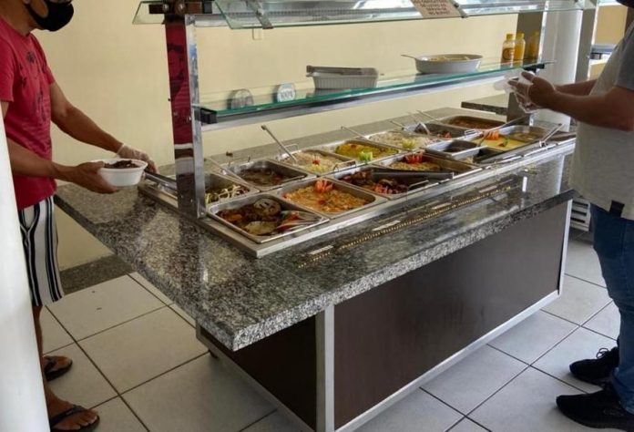 Restaurante é interditado por descumprir decretos estadual e municipal, em João Pessoa