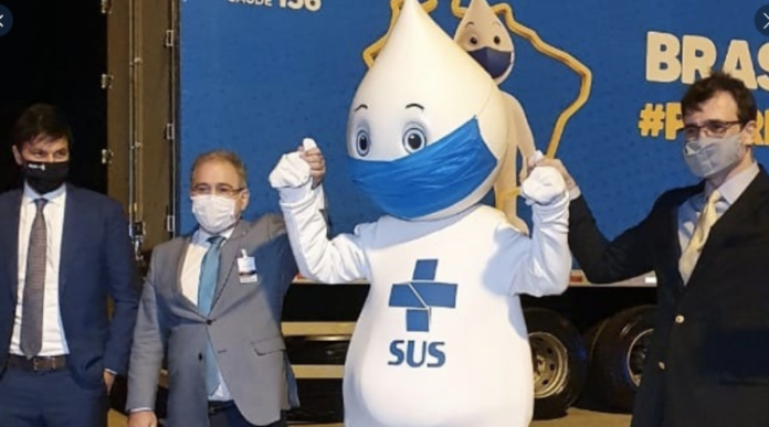 Um milhão de doses da vacina da Pfizer chegam ao aeroporto de Viracopos, em São Paulo