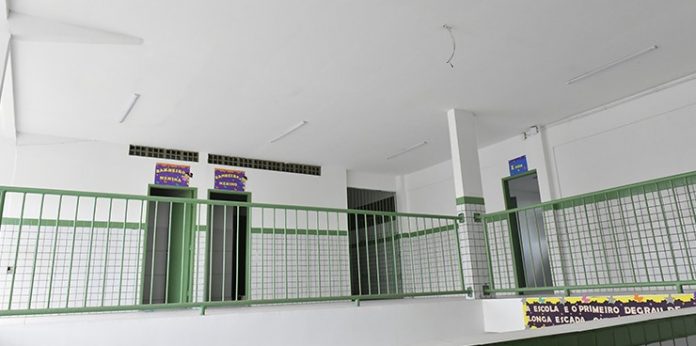 Prefeitura de Santa Rita, na PB, é condenada a contratar cuidadores e intérpretes para escolas públicas