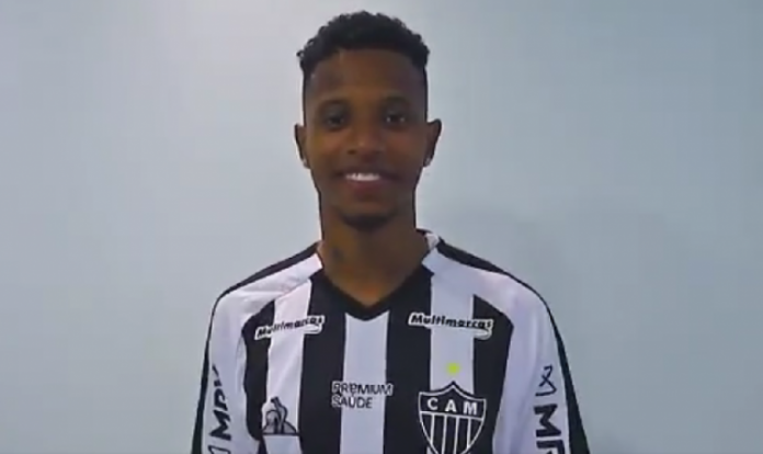 Atlético-MG anuncia contratação por empréstimo de Tchê Tchê