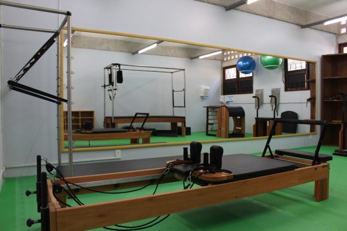 Faculdade oferece serviço gratuito de fisioterapia para pacientes com sequelas da Covid-19, em João Pessoa