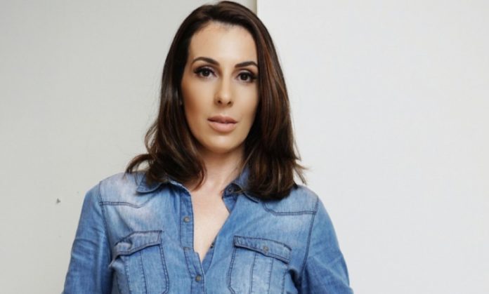 Com espírito empreendedor, Vanessa Rouvier fundou única marca especializada em scarpins do mundo