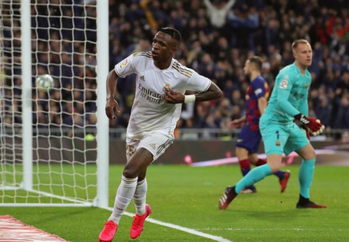 Real Madrid x Barcelona: Zidane tira a pressão de Vinicius Jr. antes de clássico pelo Espanhol