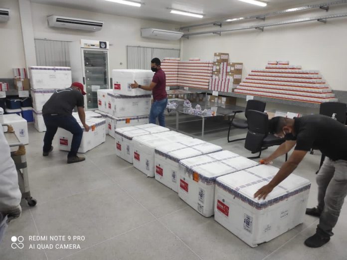 Prefeitura de Campina Grande reclama de déficit em vacinas e Governo fala em guia duplicada