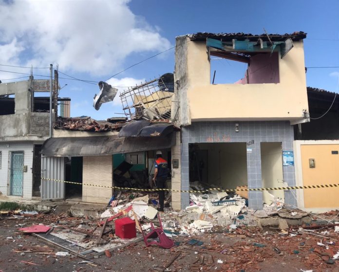 Morre terceira vítima de explosão no bairro das Rocas, em Natal