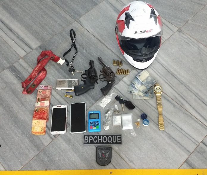 Dupla morre após confronto com policiais militares em motel na Zona Leste de Natal