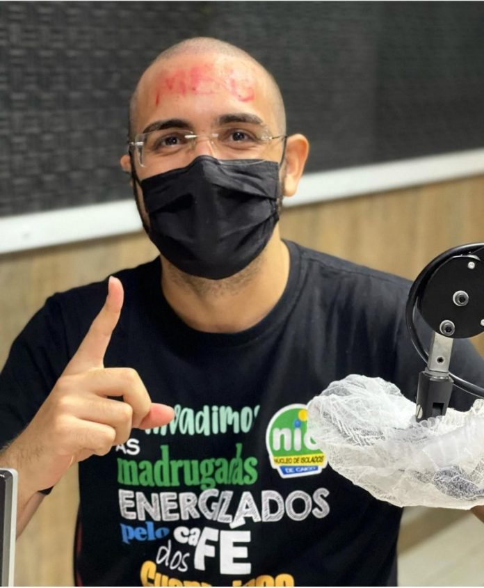 Filho de lavadeira passa em 1º lugar no curso de Medicina da UFRN em Caicó: ‘É por você, mainha’