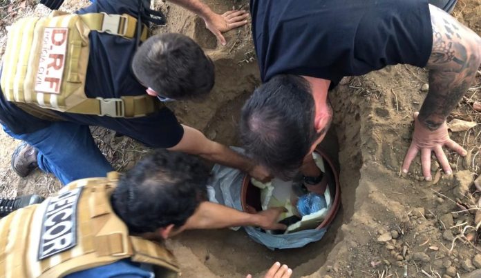 Suspeito de enterrar 200 dinamites e roubar bancos é preso, em João Pessoa