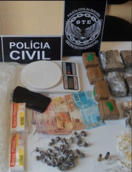 Homem é preso e adolescente é apreendido por suspeita de tráfico de drogas, em Areial, PB