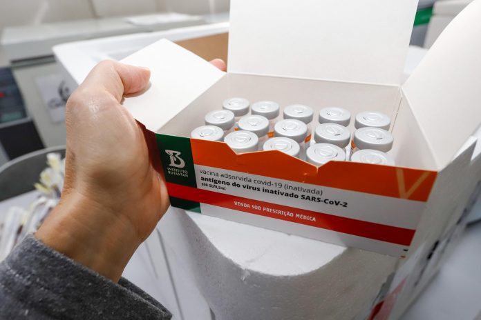 Sem ter recebido doses da CoronaVac, Natal anuncia mutirão de aplicação da 2ª dose nesta sexta (14)