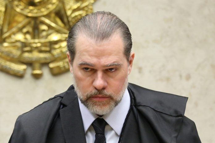 Fachin proíbe PF de investigar Toffoli com base em delação de Cabral