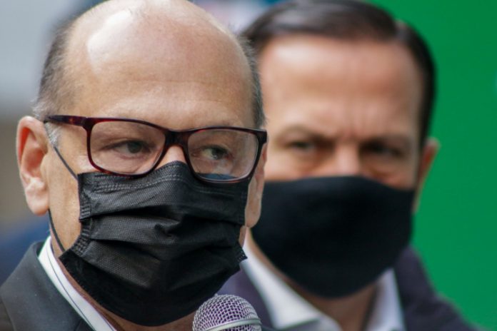 Instituto Butantan teme atraso na entrega de insumos após falas de Bolsonaro sobre a China