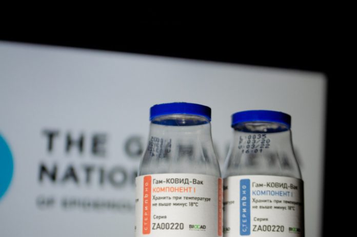 Sputnik Light: Rússia aprova versão de dose única de vacina contra Covid-19