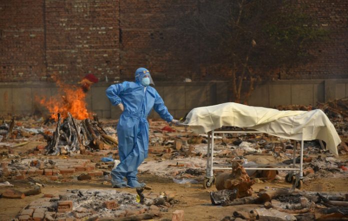 Como o colapso da Índia diante da Covid-19 afeta o restante do mundo?