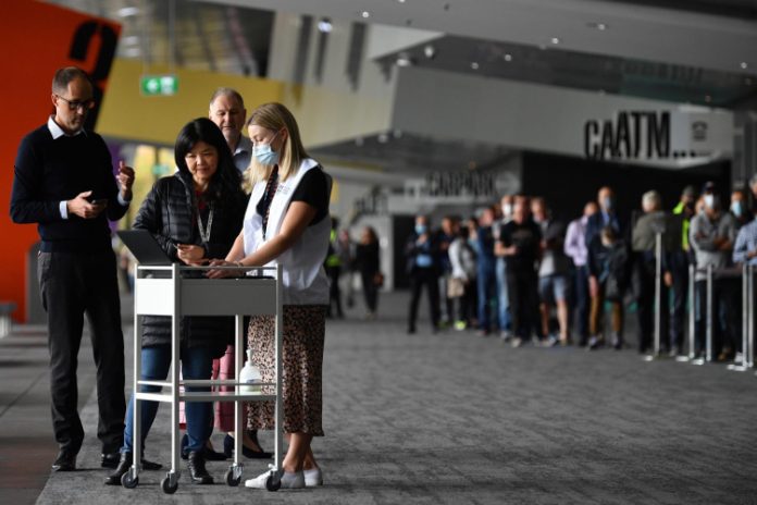 Austrália pode se manter fechada para estrangeiros até 2022, diz ministro