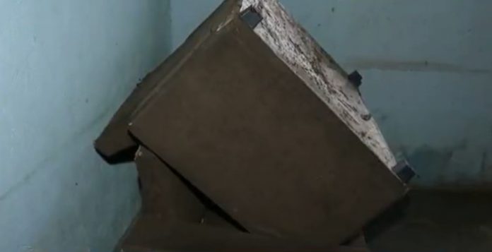 Fortes chuvas alagam casas em João Pessoa e 10 famílias são abrigadas em escola