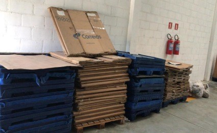 Contêineres dos Correios são apreendidos pela PF em empresa de João Pessoa