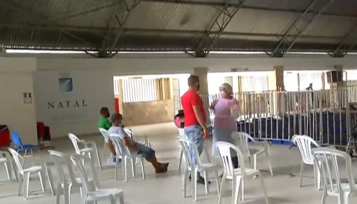Sem escala completa de médicos pelo 3º dia seguido, Centros Covid-19 têm atendimento reduzido em Natal