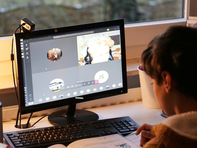 Em tempos difíceis para a educação, debate sobre homeschooling ganha força no Brasil