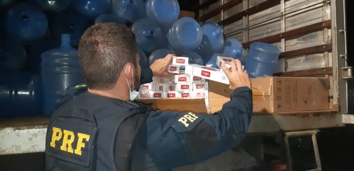 Polícia apreende 250 mil maços de cigarros contrabandeados em Santa Rita, na PB