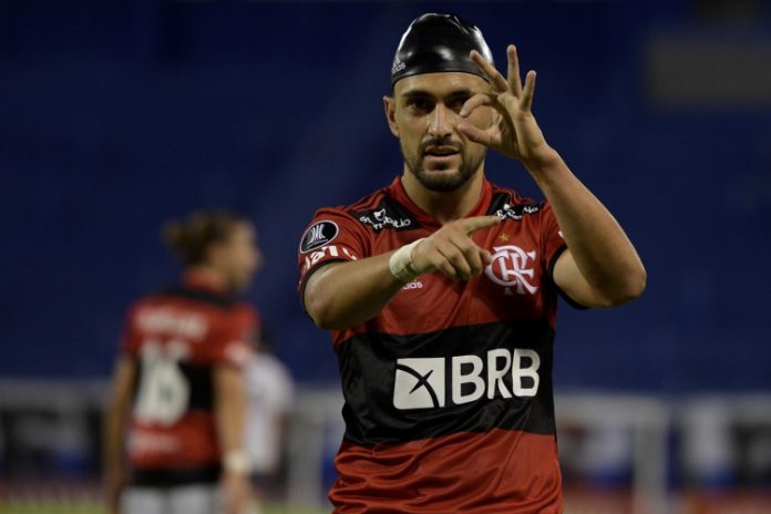 Flamengo vê lista de baixas aumentar com convocação de Arrascaeta pelo Uruguai