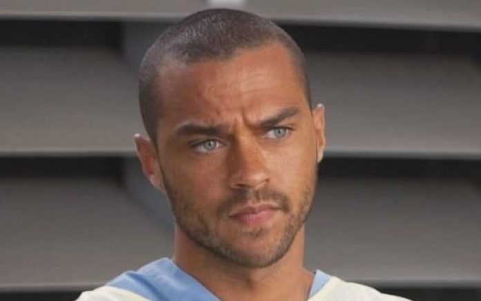 Jesse Williams deixa elenco da série ‘Grey’s Anatomy’ após 12 temporadas
