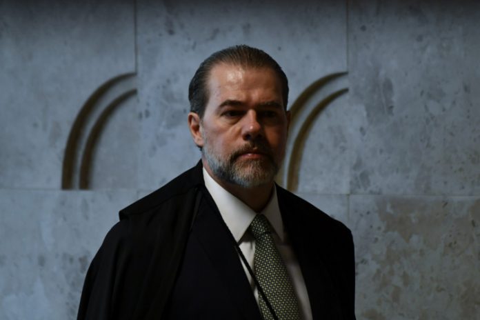 Os efeitos políticos do inédito pedido da Polícia Federal para investigar um ministro do Supremo