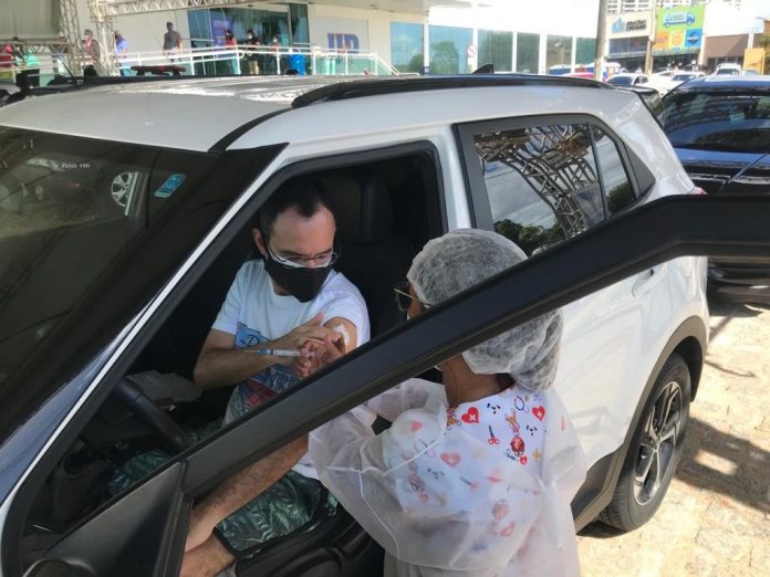 Pessoas com comorbidades a partir dos 40 anos começam a ser vacinadas em Natal