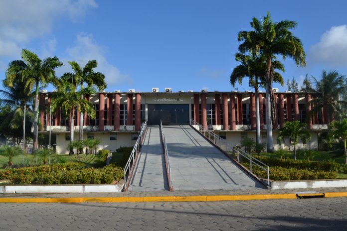 Governadora do RN anuncia pagamento de parte do 13º salário de 2018 neste sábado (15)