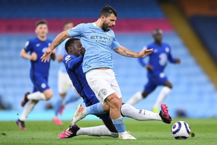 Com Agüero de ‘vilão’, City leva virada do Chelsea e tem conquista do Inglês adiada