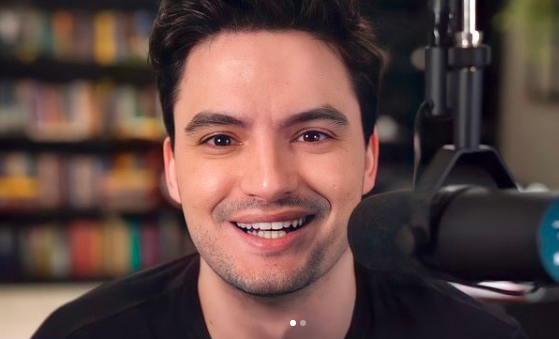 Juíza encerra investigação contra Felipe Neto por chamar Bolsonaro de ‘genocida’