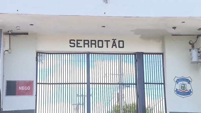 Policial penal é preso suspeito de facilitar entrada de drogas no Presídio do Serrotão, em Campina Grande