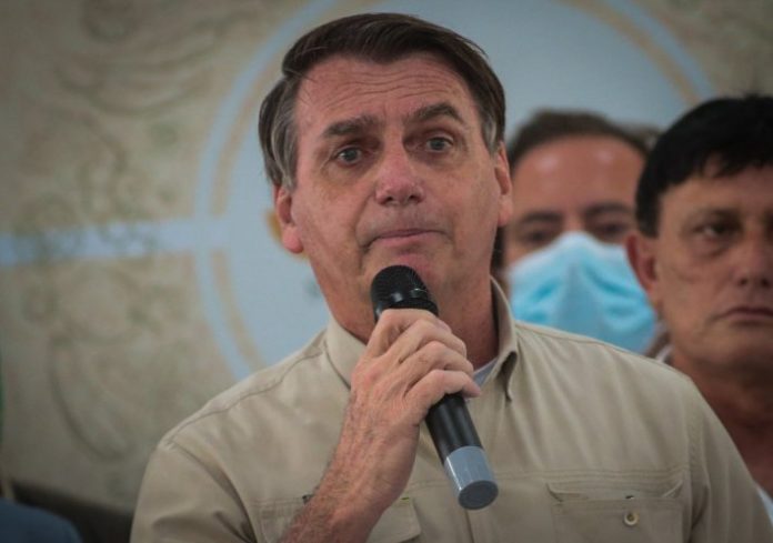 Bolsonaro fala que polêmica com vacinas da Pfizer foi esclarecida em CPI: ‘Acabou a palhaçada’
