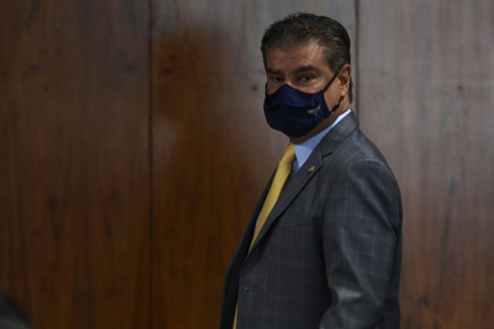 Nelsinho Trad defende quebra de patentes para combate à Covid-19: ‘Terrível doença’