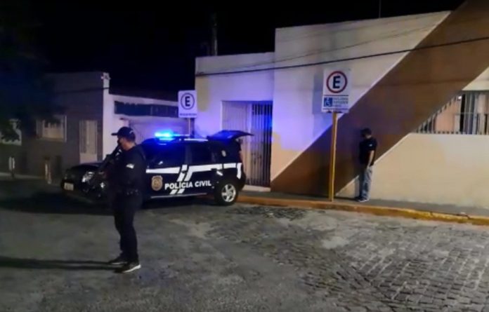 Polícia Civil prende suspeito por estupro de jovem com deficiência e roubo na Grande Natal