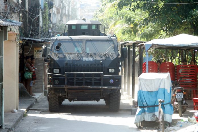 Número de mortos em operação policial na favela do Jacarezinho sobe para 29