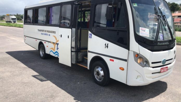 Homens armados rendem motorista de ônibus e fazem arrastão Grande Natal